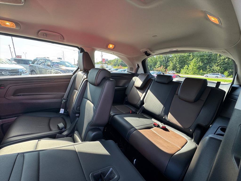 Used 2025 Honda Odyssey Elite image 13