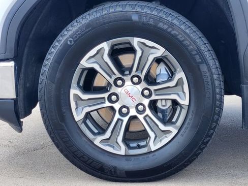 Used 2025 GMC Sierra 1500 SLT RWD image 10