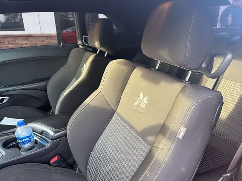 Used 2021 Dodge Challenger R/T Scat Pack image 3