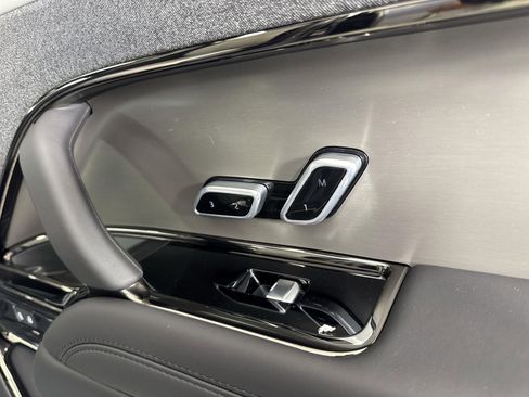 New 2025 Land Rover Range Rover Sport Dynamic SE image 35