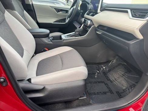 New 2025 Toyota RAV4 XLE w/ Convenience Package image 17
