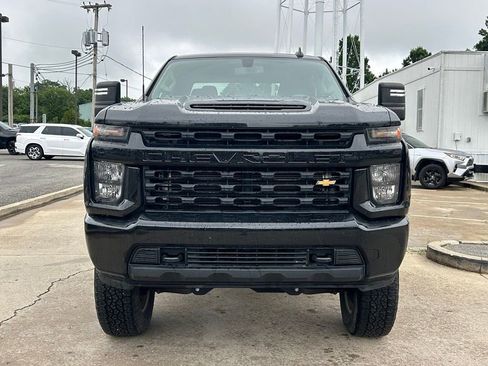 Used 2022 Chevrolet Silverado 2500 Custom w/ Custom Value Package AWD/4WD image 3