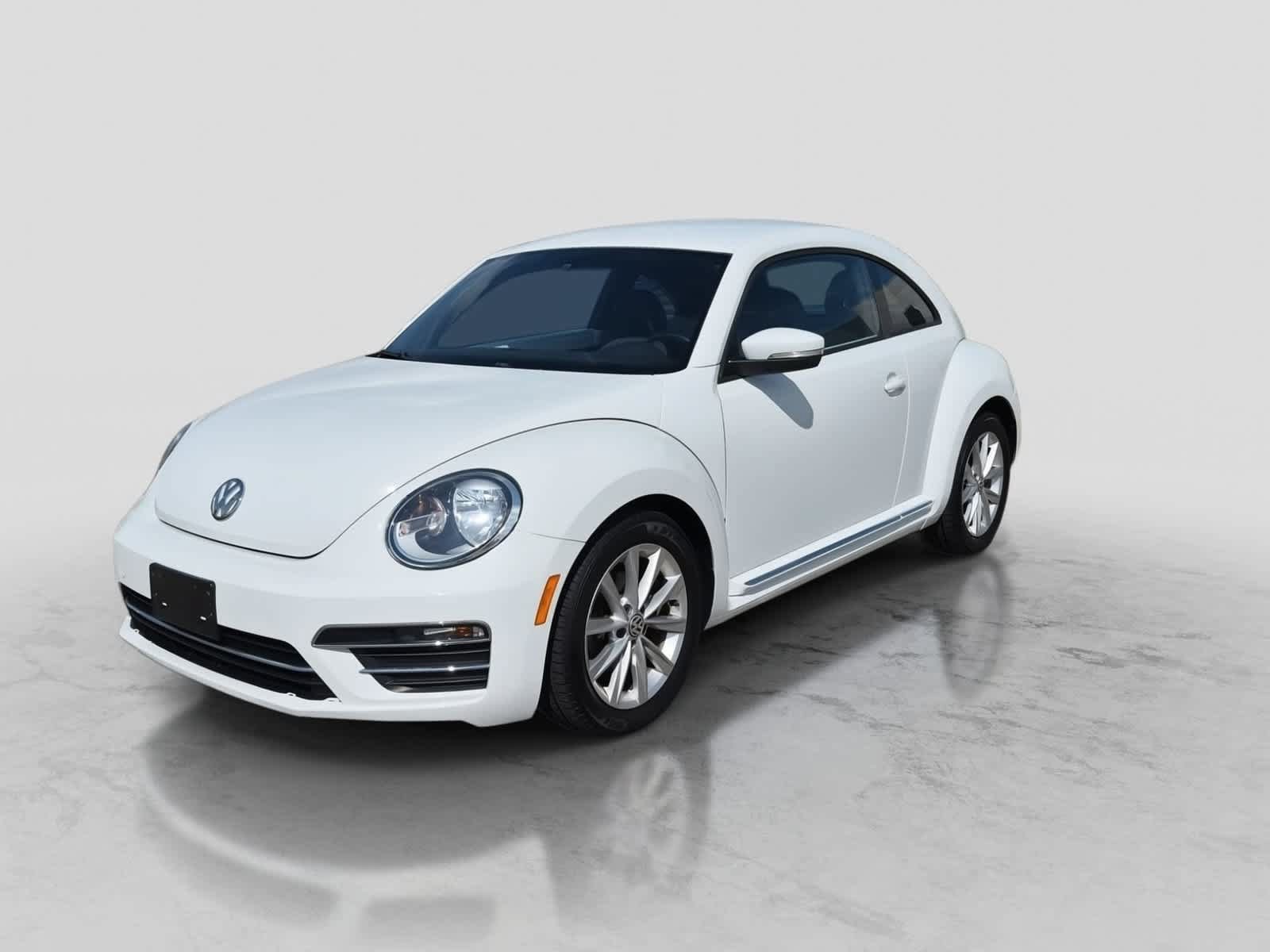 Used 2017 Volkswagen Beetle 1.8T SE FWD image 4