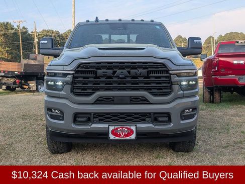 New 2026 RAM 2500 Limited AWD/4WD image 3