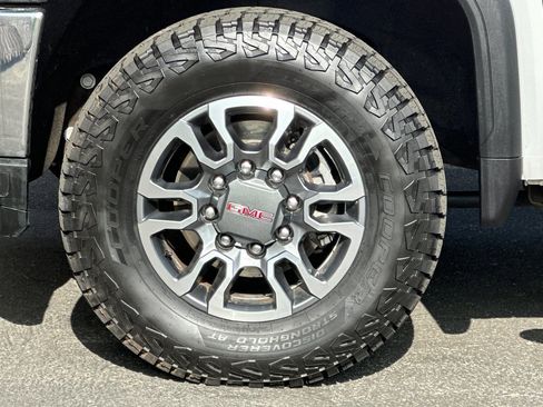 Certified 2021 GMC Sierra 2500 SLT w/ SLT Convenience Package image 26