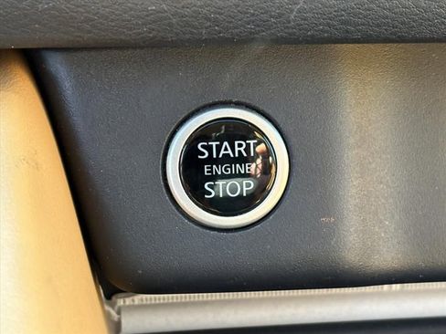 Used 2023 Nissan Rogue Platinum AWD/4WD image 12