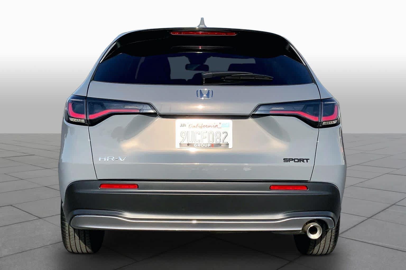Used 2025 Honda HR-V Sport image 4