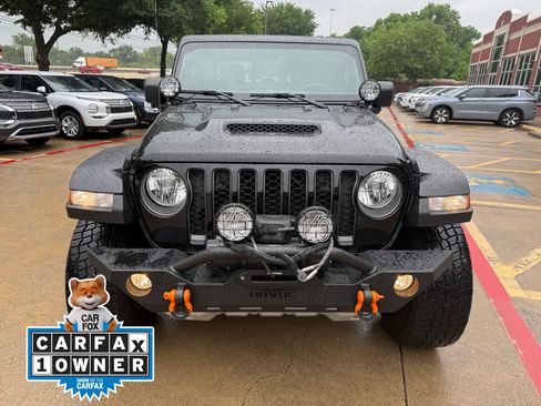 Used 2023 Jeep Gladiator Mojave AWD/4WD image 9