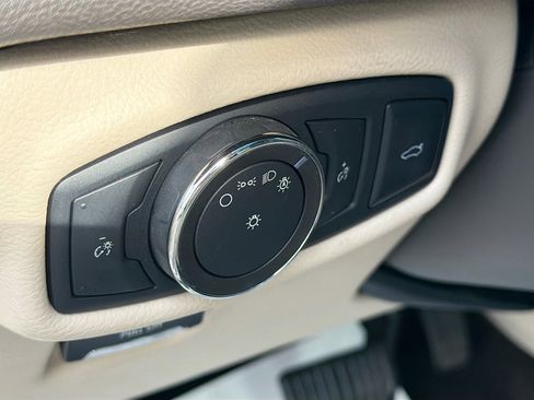 Used 2017 Lincoln MKZ Reserve w/ Technology Package image 11