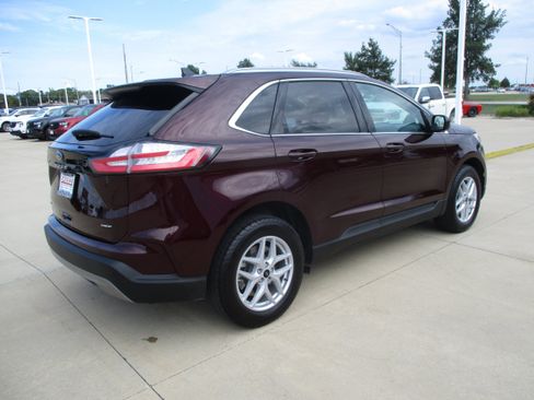 Used 2024 Ford Edge SEL w/ Convenience Package AWD/4WD image 7
