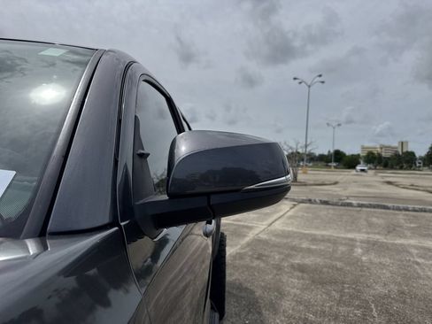 Used 2022 Toyota Tacoma SR5 w/ Technology Package RWD image 11