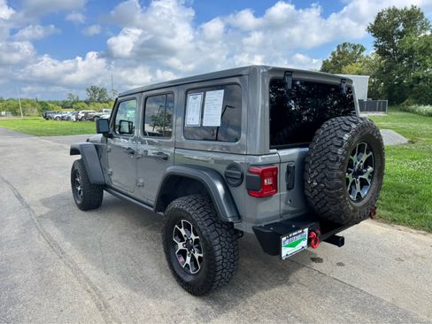 Used 2020 Jeep Wrangler Unlimited Rubicon w/ LED Lighting Group AWD/4WD image 7
