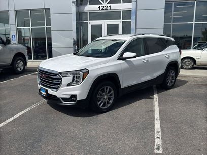Used 2024 GMC Terrain SLT