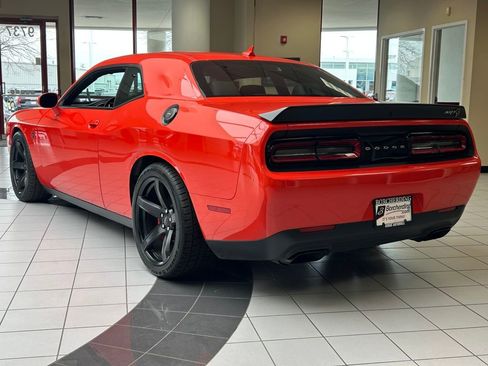 Used 2017 Dodge Challenger SRT Hellcat image 5