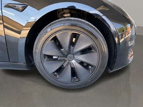 Used 2023 Tesla Model 3 Standard Range RWD image 12