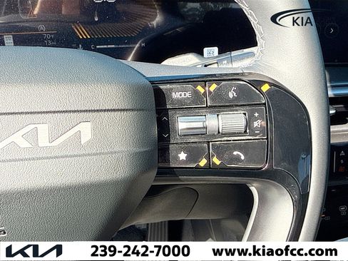 New 2026 Kia Sorento LX image 37