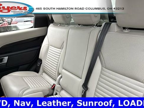 Used 2024 Land Rover Discovery S image 6