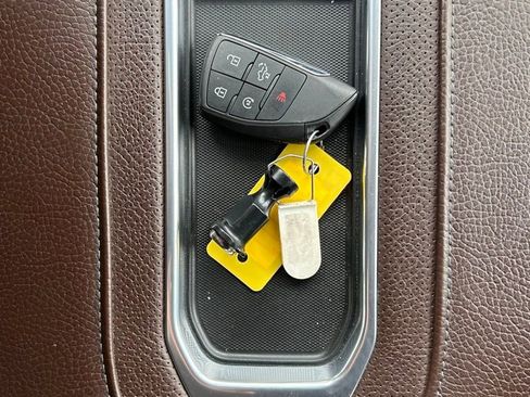 Used 2022 GMC Sierra 1500 Denali image 38