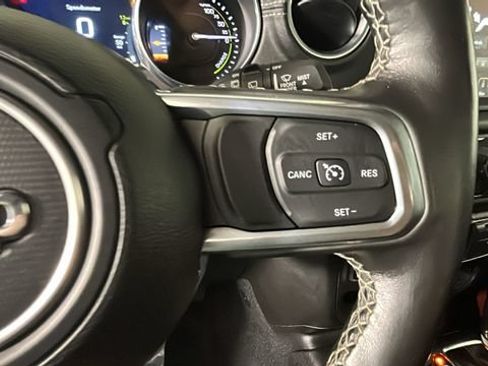 Used 2023 Jeep Wrangler Unlimited Sahara w/ Cold Weather Group AWD/4WD image 15