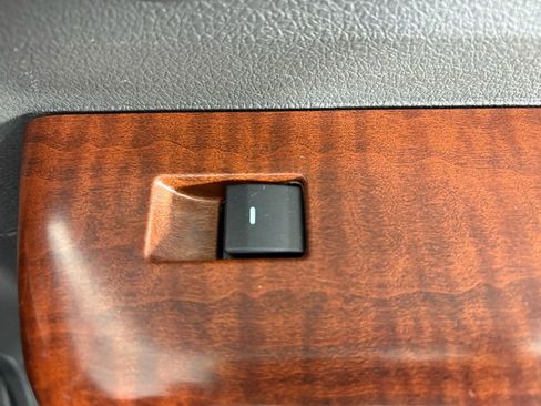 Used 2014 Ford F250 King Ranch w/ King Ranch w/Chrome Package image 49