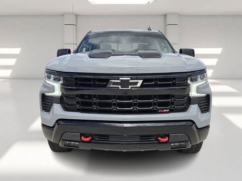 Used 2024 Chevrolet Silverado 1500 LT Trail Boss w/ Convenience Package II AWD/4WD image 8