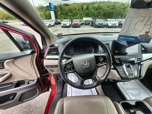 Used 2022 Honda Odyssey Touring image 13