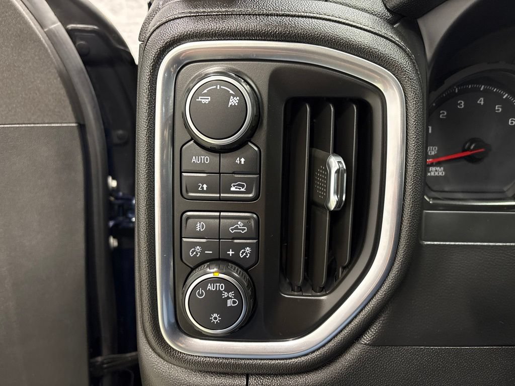 Used 2019 Chevrolet Silverado 1500 RST w/ All-Star Edition AWD/4WD image 25