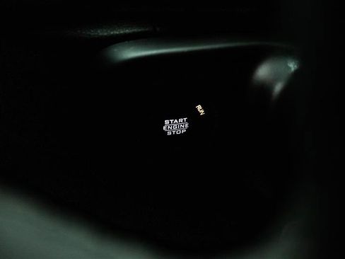 Used 2023 Jeep Wrangler Unlimited AWD/4WD image 17