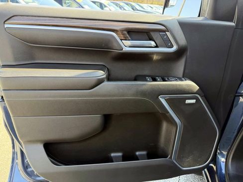 Used 2022 Chevrolet Silverado 1500 RST image 15