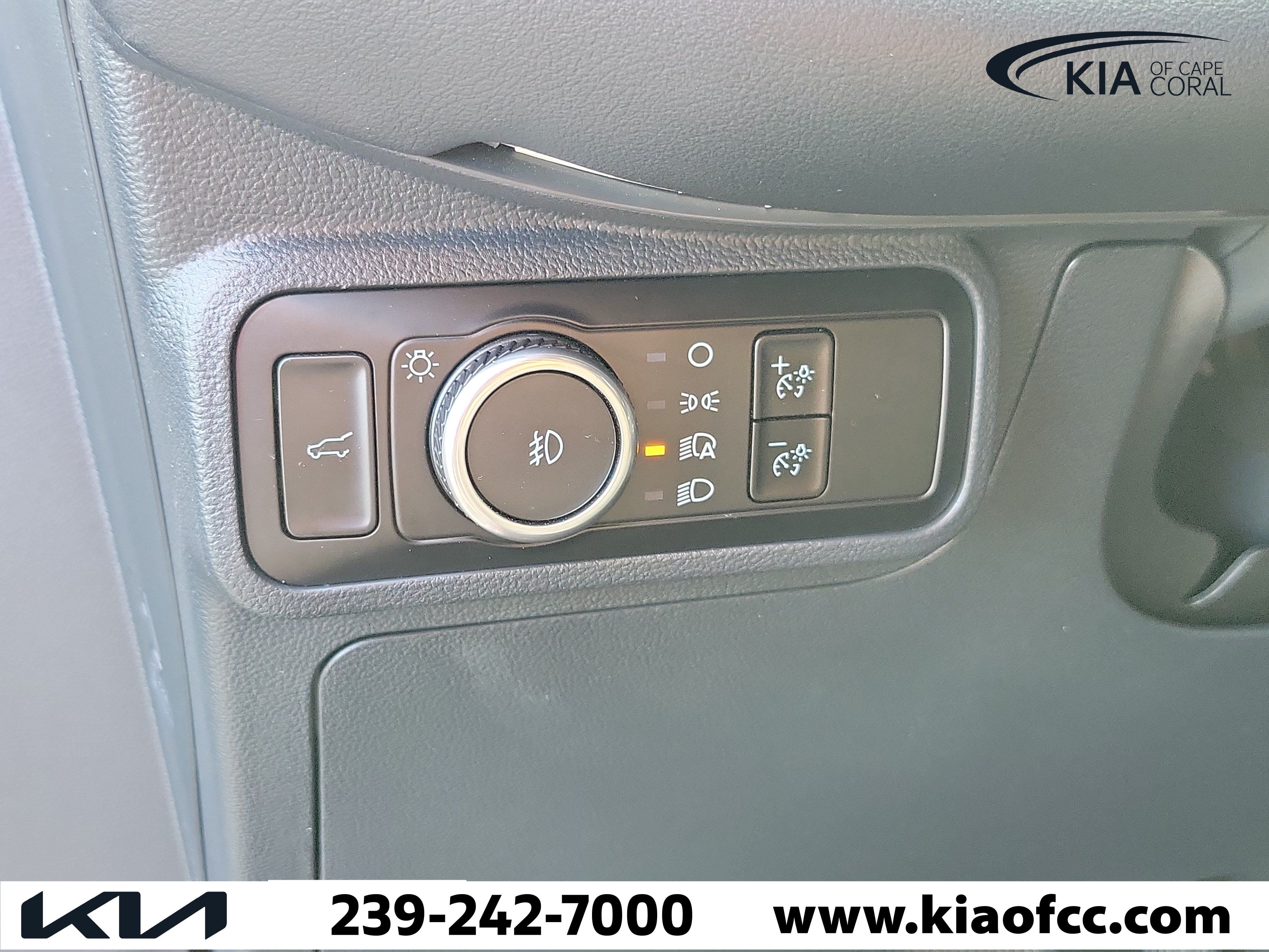 Used 2025 Ford Explorer ST w/ Sun And Sound Package RWD image 27