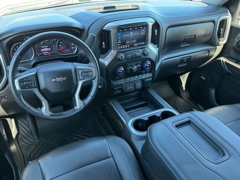 Used 2022 Chevrolet Silverado 1500 LT Trail Boss w/ LT Trail Boss Premium Package AWD/4WD image 15