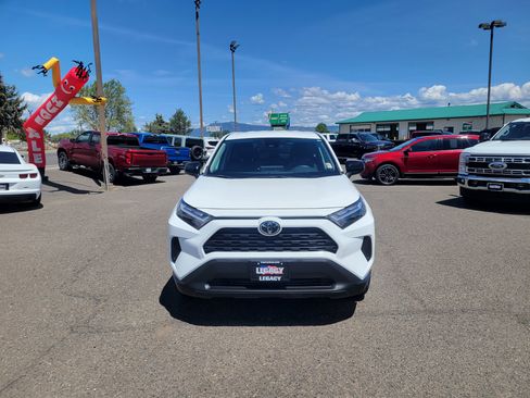Used 2023 Toyota RAV4 LE AWD/4WD image 15