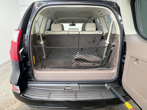 Used 2019 Lexus GX 460 Premium w/ Premium Package AWD/4WD image 34