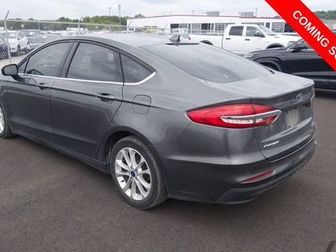 Used 2020 Ford Fusion SE FWD image 3