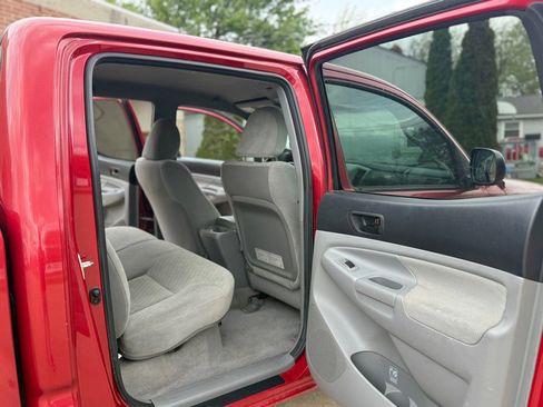 Used 2009 Toyota Tacoma PreRunner RWD image 12