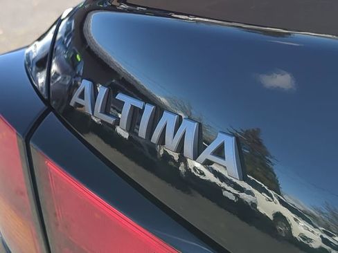 Used 2024 Nissan Altima 2.5 SV image 28