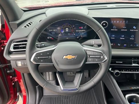 New 2026 Chevrolet Traverse LT w/ LPO, Floor Liner Package FWD image 17