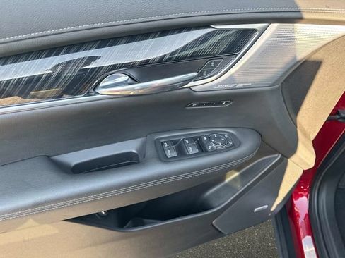 Certified 2023 Cadillac XT6 Premium Luxury w/ Technology Package AWD/4WD image 18