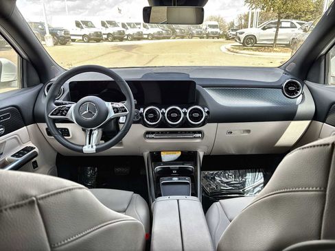 New 2026 Mercedes-Benz GLA 250 4MATIC image 20