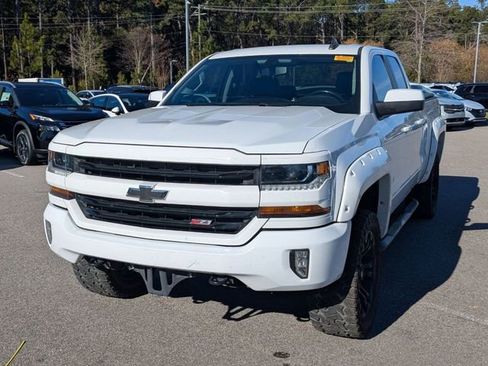 Used 2019 Chevrolet Silverado 1500 LT w/ All Star Edition image 7