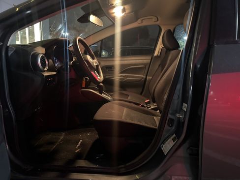 Certified 2022 Nissan Versa S image 9