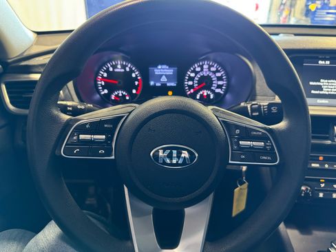 Used 2020 Kia Optima LX image 19