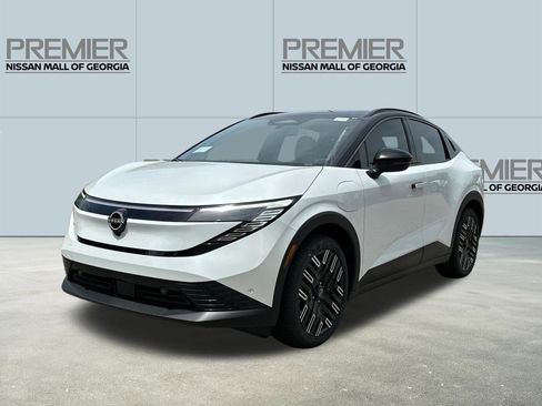 New 2026 Nissan Leaf Platinum+ FWD image 1