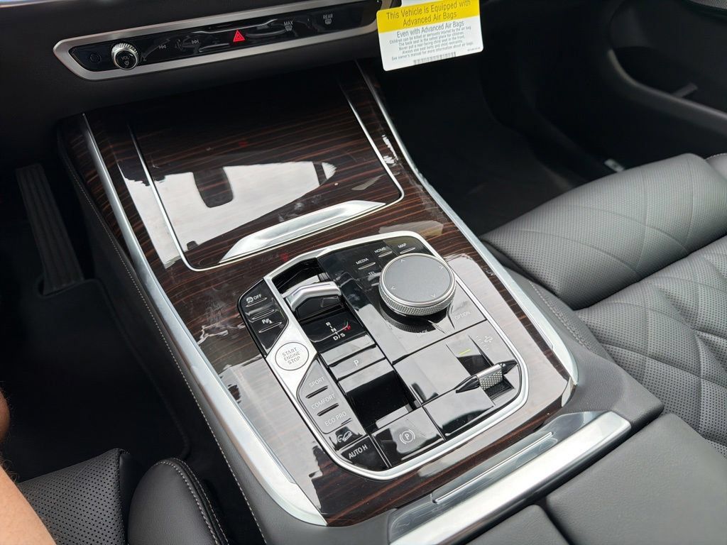 New 2027 BMW X7 xDrive40i AWD/4WD image 22