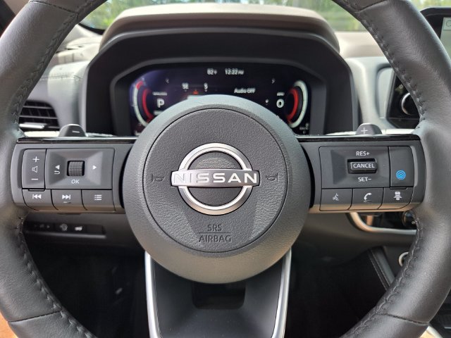 Used 2023 Nissan Rogue Platinum w/ Platinum Premium Package FWD image 35