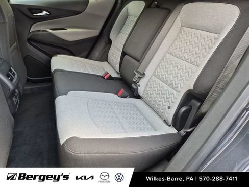 Used 2022 Chevrolet Equinox LS w/ LS Convenience Package AWD/4WD image 23