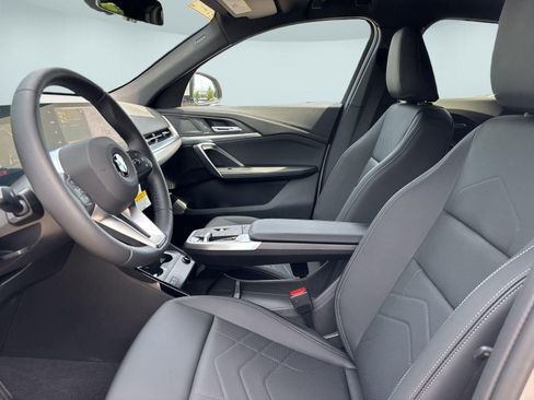 New 2026 BMW X2 xDrive28i w/ Technology Package AWD/4WD image 5