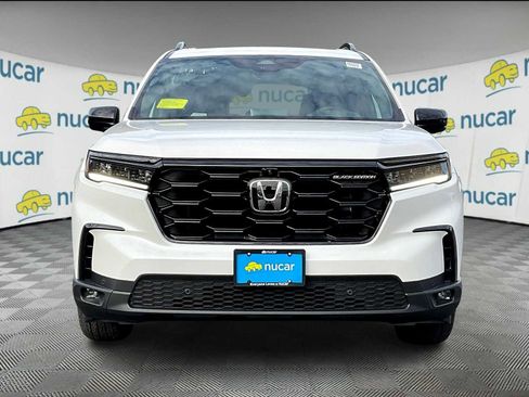 New 2025 Honda Pilot Black Edition image 3