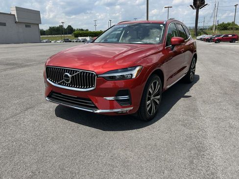 Certified 2023 Volvo XC60 B5 Plus w/ Climate Package AWD/4WD image 7