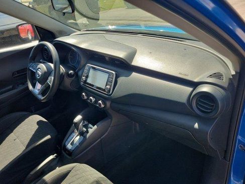 Used 2021 Nissan Kicks S FWD image 30